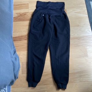 Figs XS-P Black Maternity Jogger